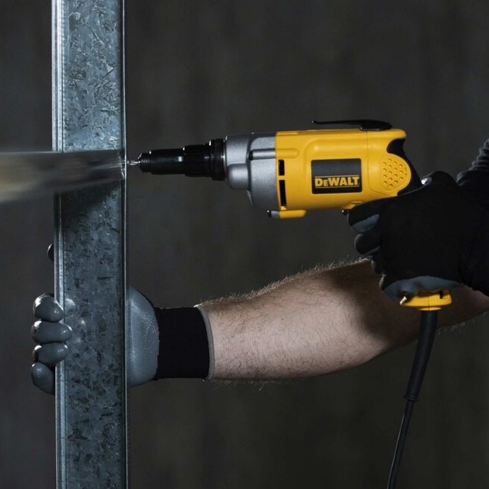 Atornillador Electrico 540W TORQUE dewalt DW268-B2