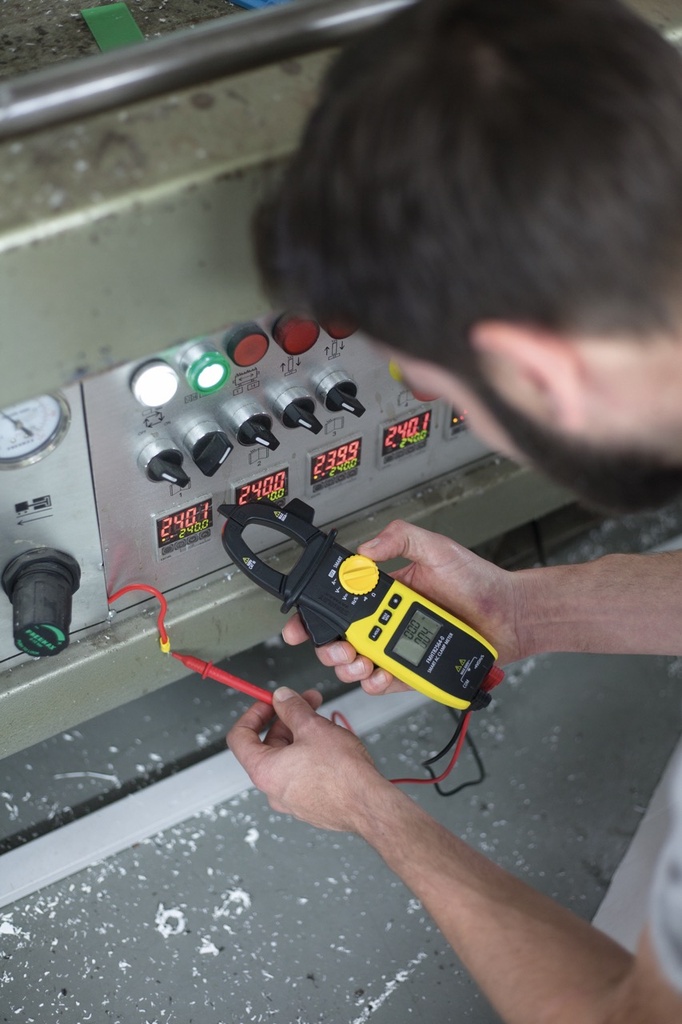 Multitester digital Stanley 600V FMHT82564-0